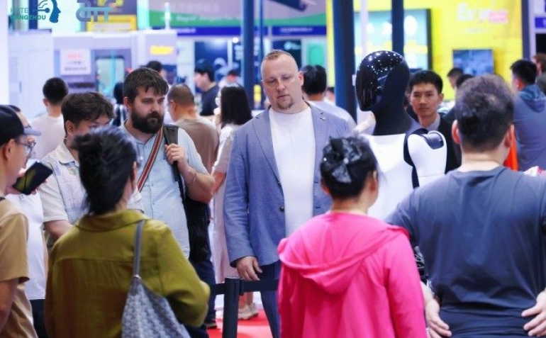 新材料企业如何在2026上海工博会*展示高性能复合材料？